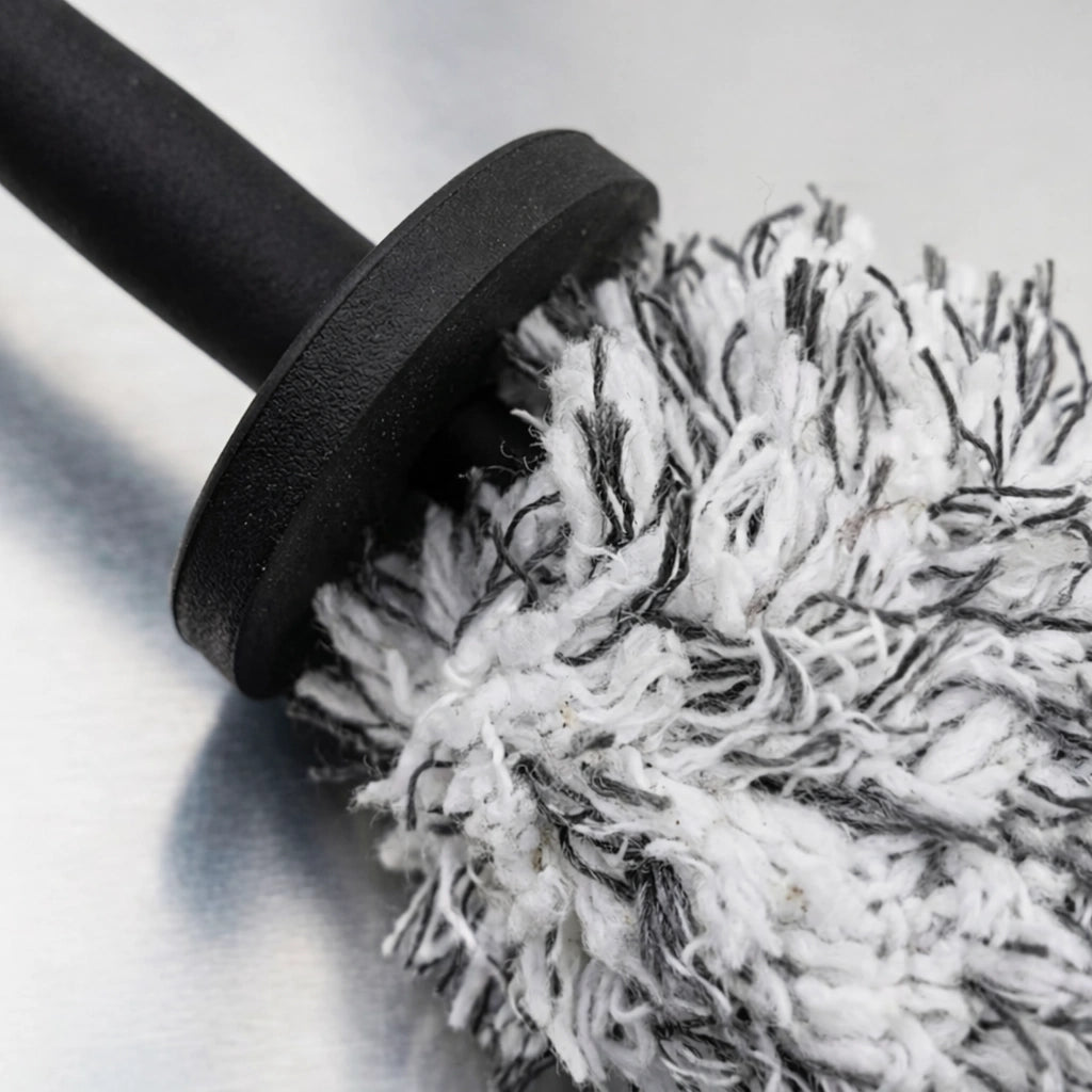 alt="Микрофибърна четка за джанти WHEEL BRUSH"