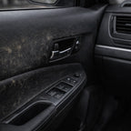 alt="автомобилна врата преди INTERIOR  DEEP почистване"